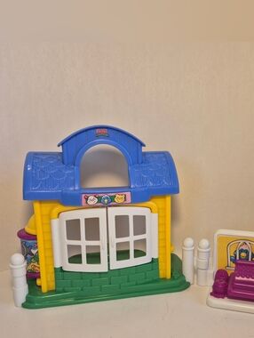 Fisher Price Little People Discovery Village Pet Shop And Register Attachment